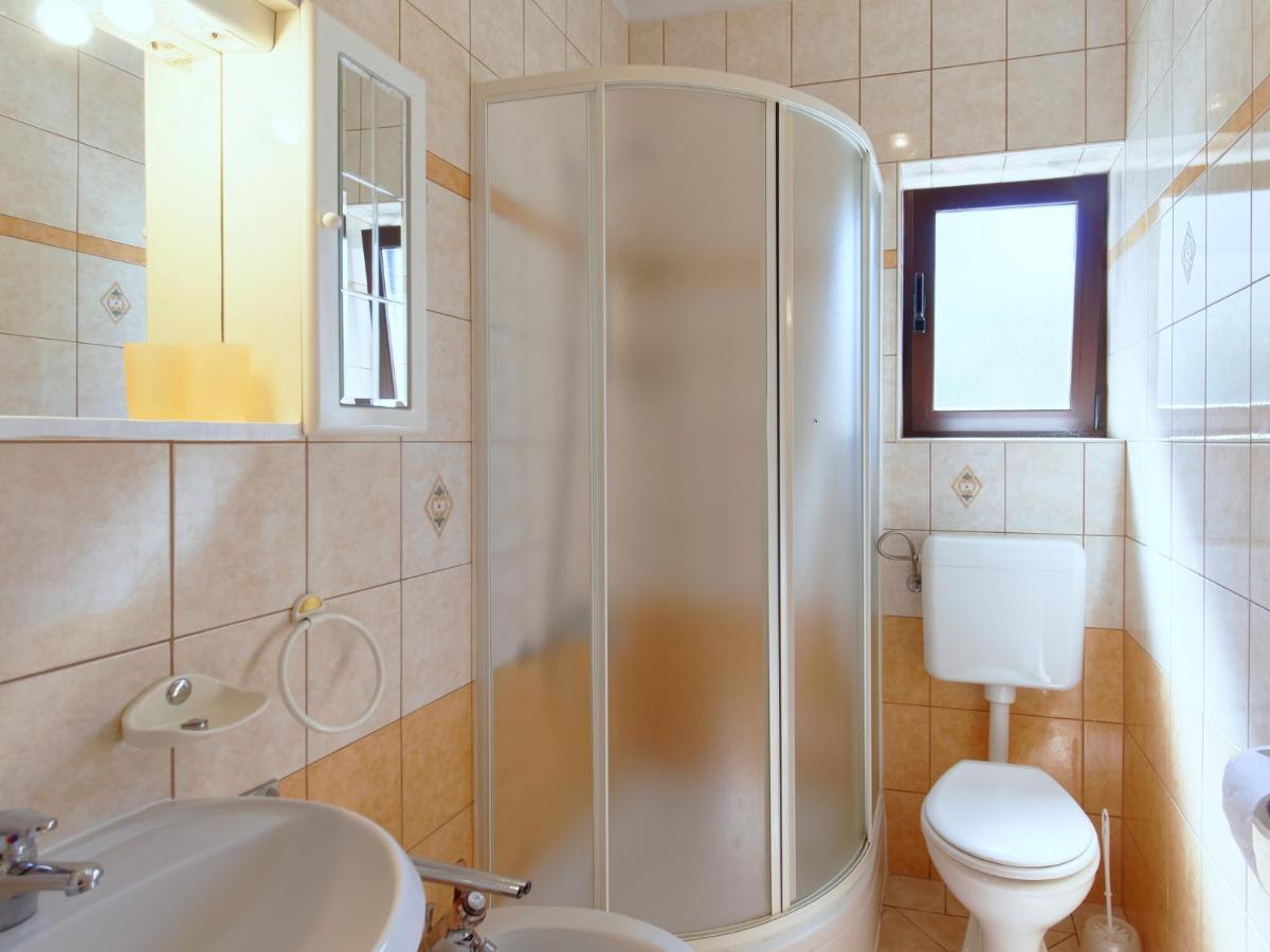 Apartments Marta By Rent Istria Новиград Екстериор снимка